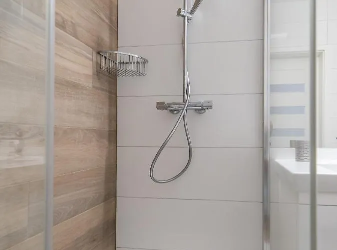 Lazar Nadmorskie Tarasy Колобжег