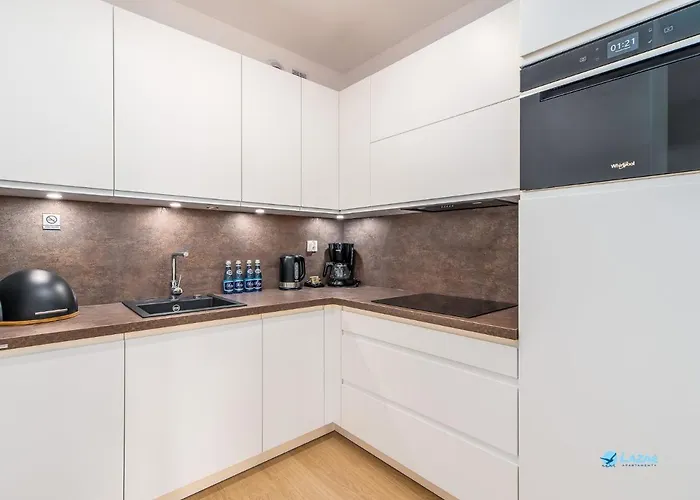 Lazar Nadmorskie Tarasy Колобжег