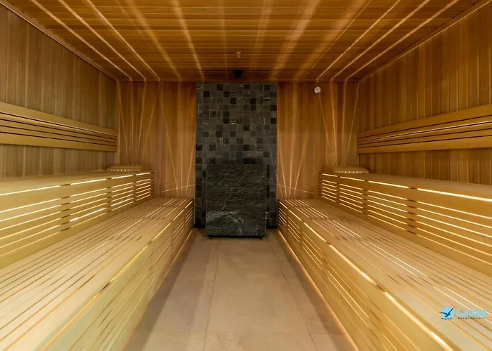 Lazar Nadmorskie Tarasy * Колобжег